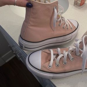 LA color -Platform Converse